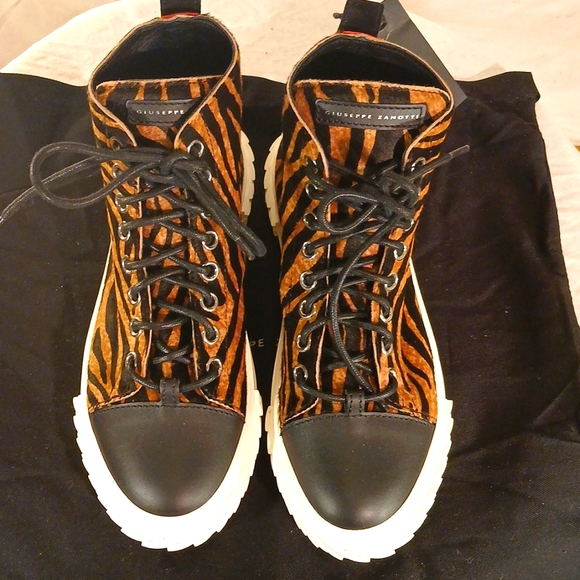 🔥 🔥 NWT Giuseppe Zanotti Mix Media  Booties/Sneaker - Picture 10 of 16